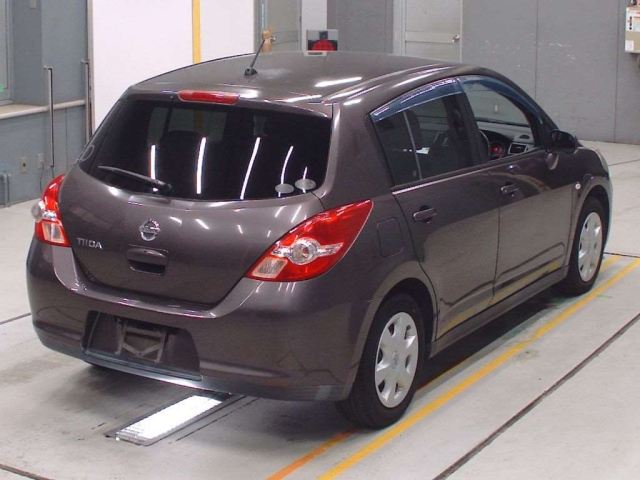 NISSAN TIIDA 2008