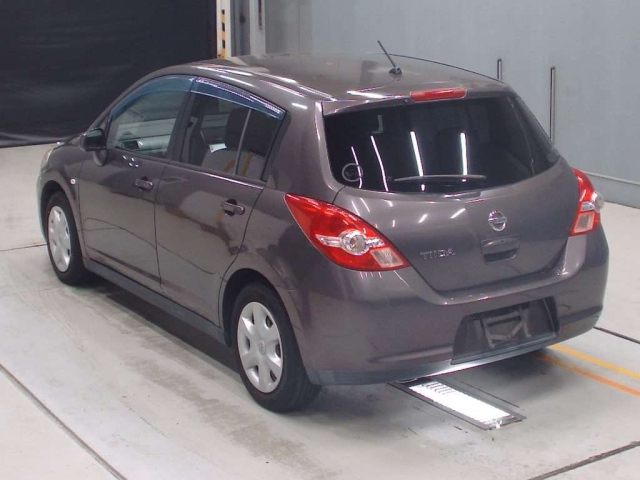 NISSAN TIIDA 2008