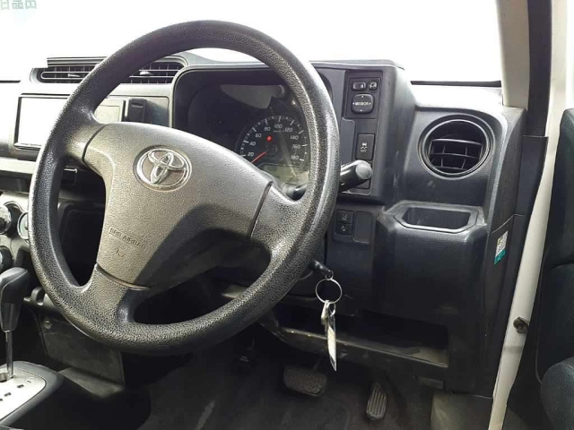 TOYOTA SUCCEED 2018