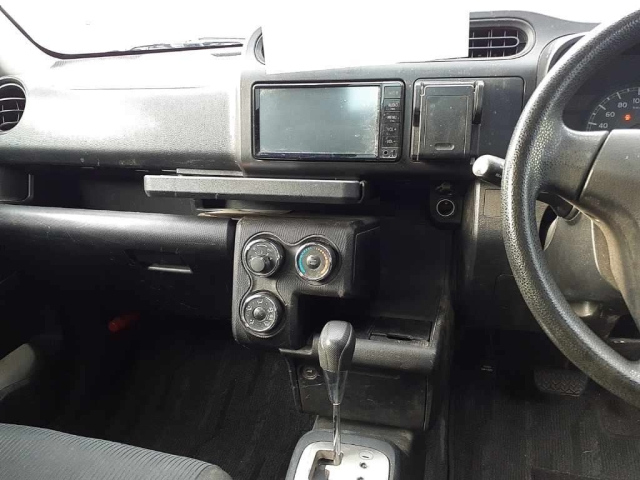 TOYOTA SUCCEED 2018