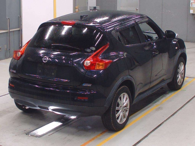 NISSAN JUKE 2012