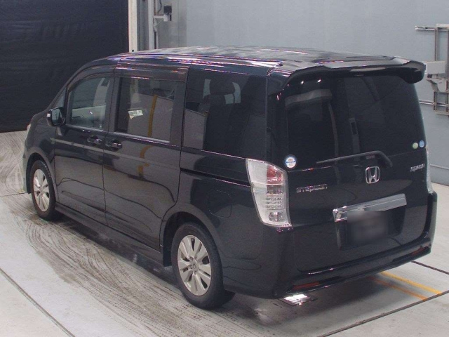 HONDA STEP WAGON 2010