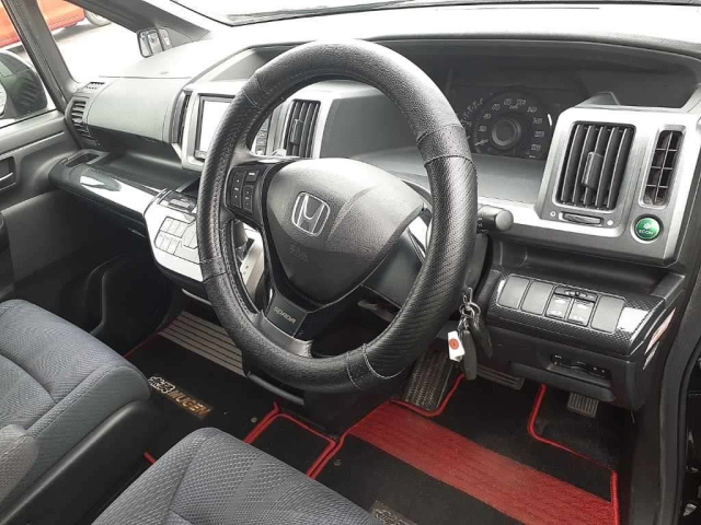 HONDA STEP WAGON 2010