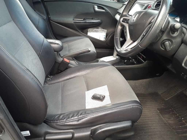 HONDA INSIGHT 2013