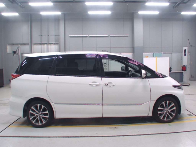 TOYOTA ESTIMA 2016