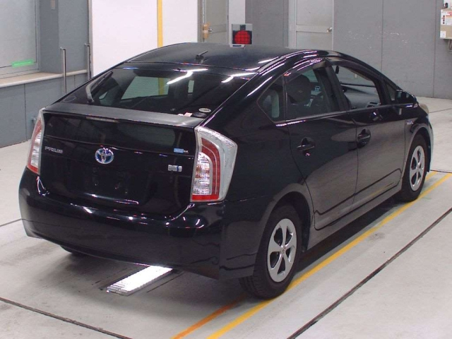 TOYOTA PRIUS 2013