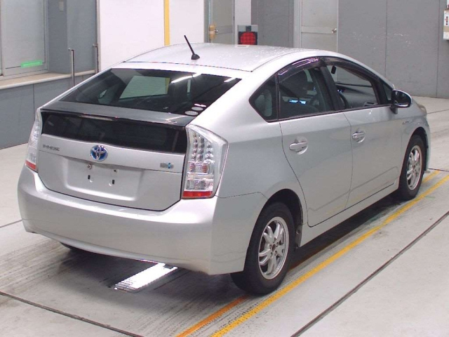 TOYOTA PRIUS 2010