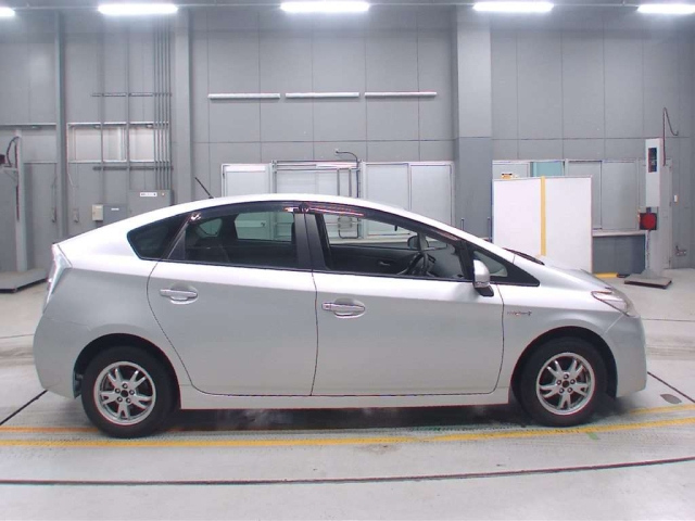 TOYOTA PRIUS 2010
