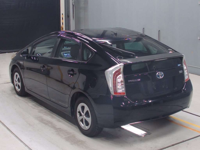 TOYOTA PRIUS 2013