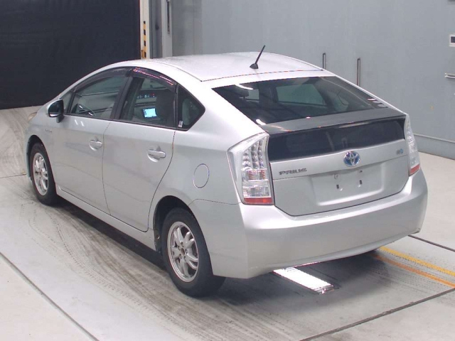 TOYOTA PRIUS 2010