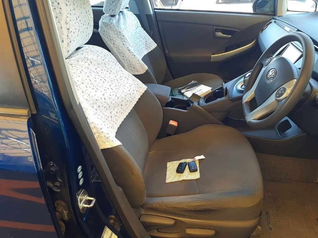 TOYOTA PRIUS 2010