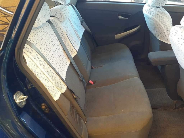 TOYOTA PRIUS 2010