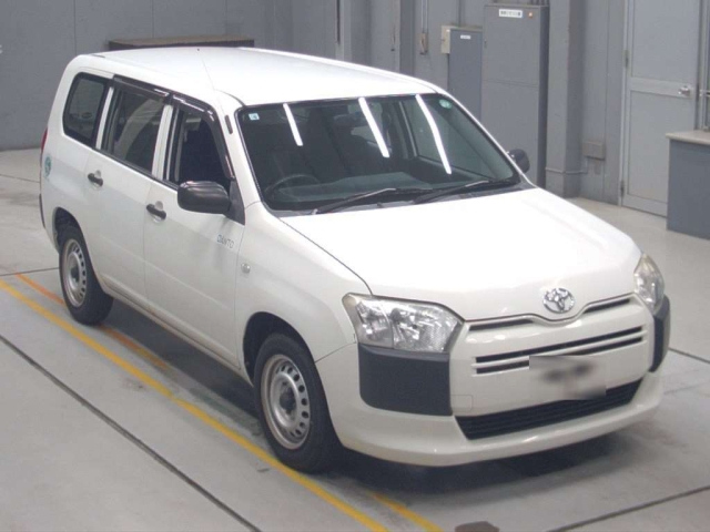 TOYOTA PROBOX 2016