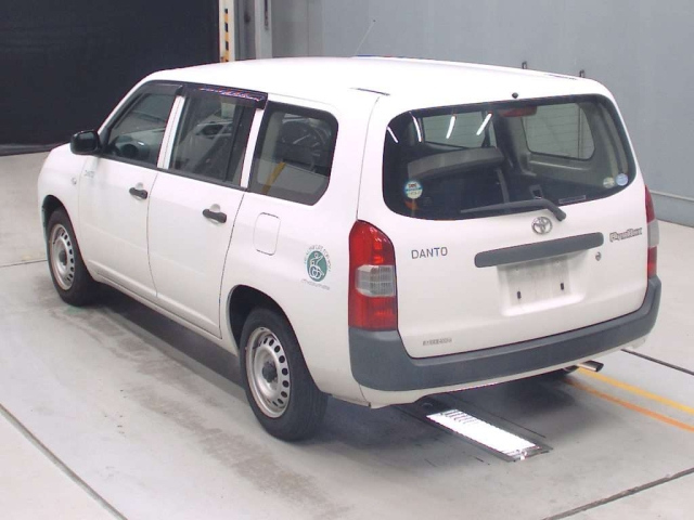 TOYOTA PROBOX 2016