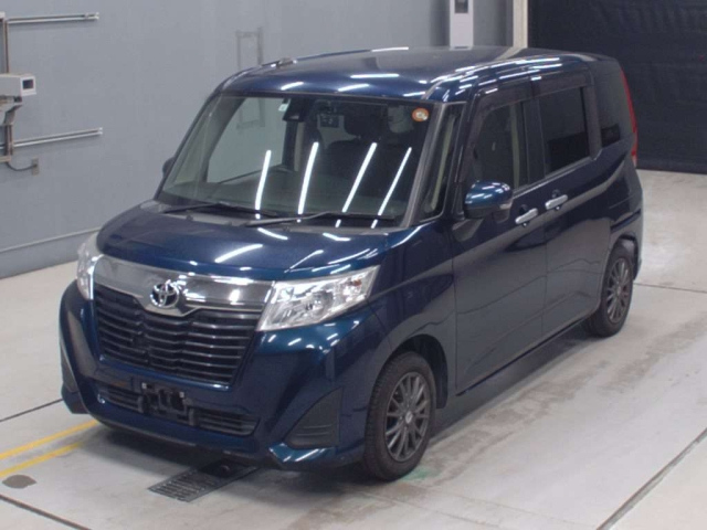 TOYOTA ROOMY 2017