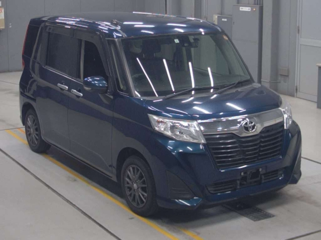 TOYOTA ROOMY 2017