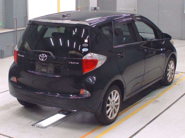 TOYOTA RACTIS 2011