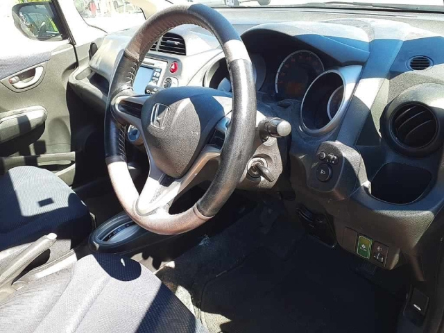 HONDA FIT 2010