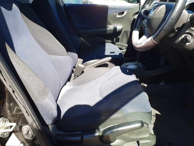 HONDA FIT 2010