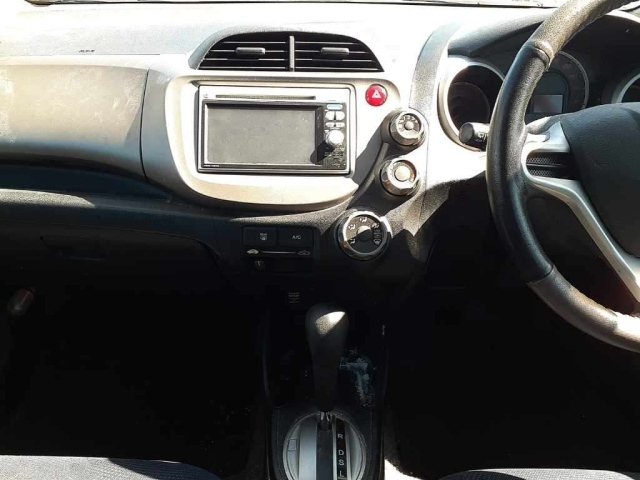 HONDA FIT 2010