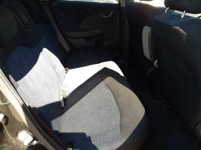 HONDA FIT 2010