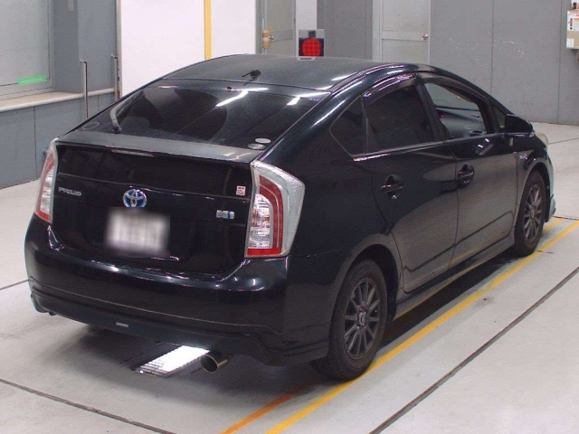 TOYOTA PRIUS 2012