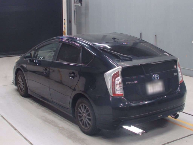 TOYOTA PRIUS 2012