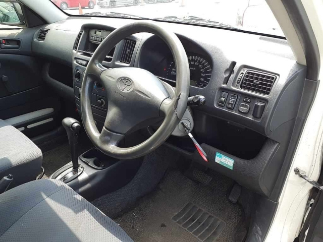 TOYOTA PROBOX 2012