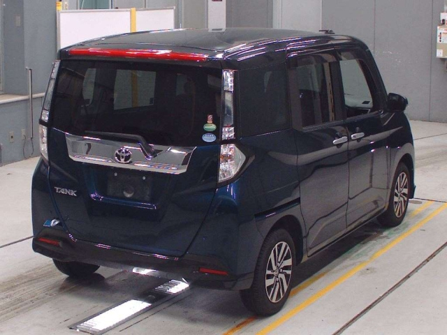 TOYOTA TANK 2018