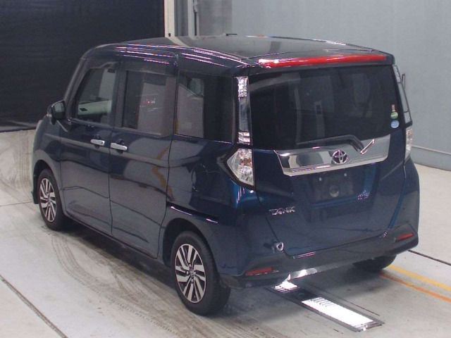 TOYOTA TANK 2018
