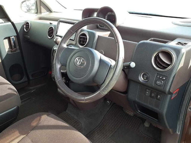 TOYOTA SPADE 2014