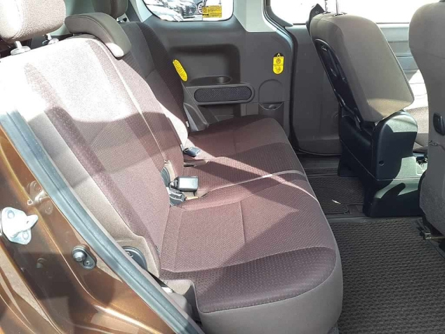 TOYOTA SPADE 2014