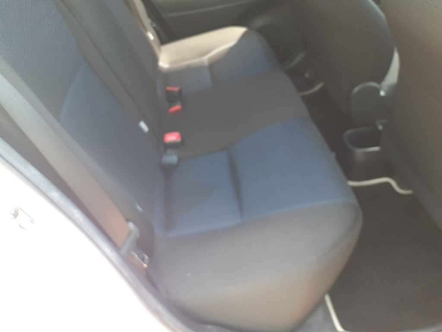 TOYOTA VITZ 2016