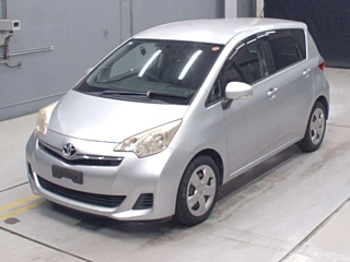 TOYOTA RACTIS 2011