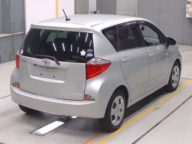 TOYOTA RACTIS 2011