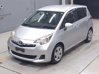 TOYOTA RACTIS 2011