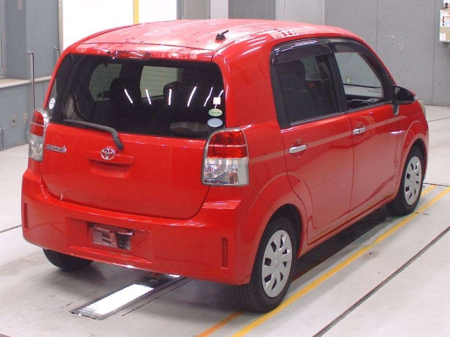 TOYOTA SPADE 2013