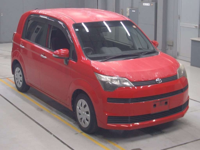TOYOTA SPADE 2013