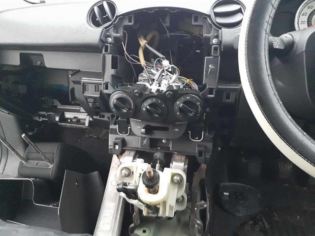 MAZDA DEMIO 2008