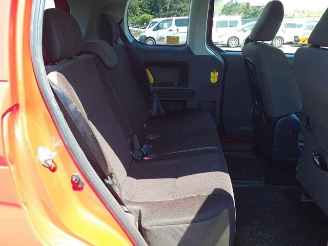 TOYOTA SPADE 2013
