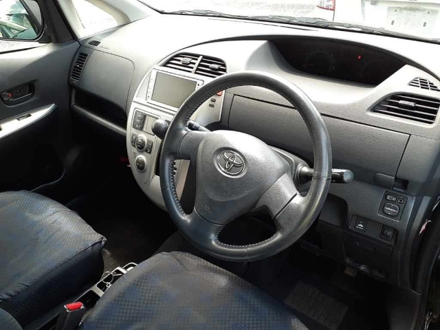 TOYOTA RACTIS 2008