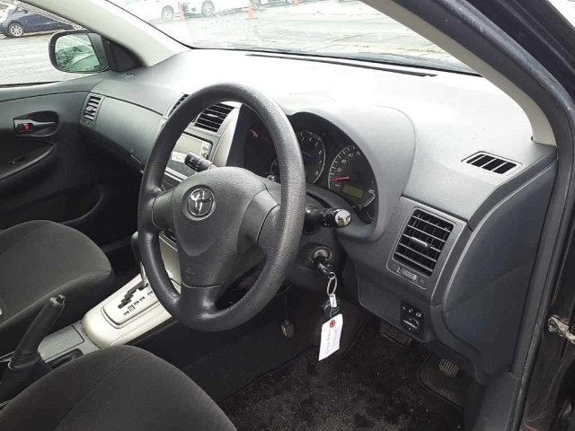 TOYOTA COROLLA FIELDER 2010