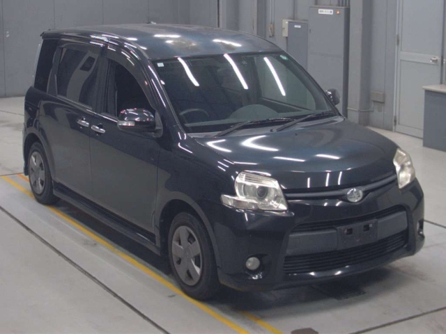 TOYOTA SIENTA 2012
