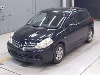 NISSAN TIIDA 2010