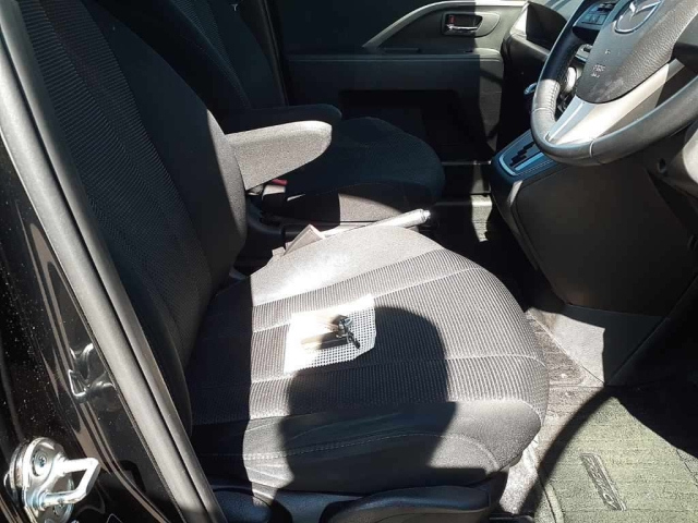 MAZDA PREMACY 2013