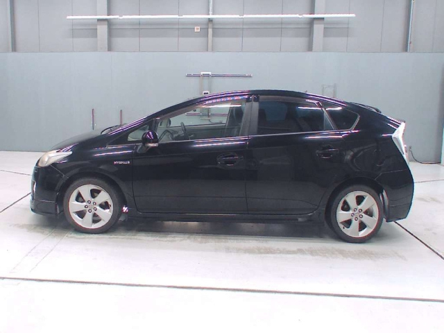 TOYOTA PRIUS 2010