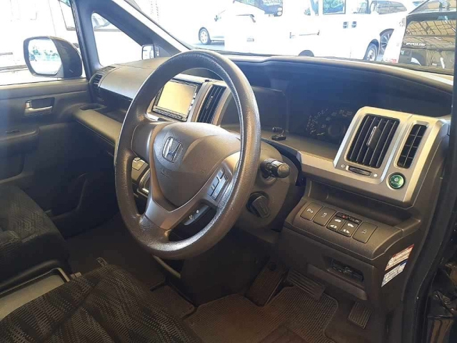 HONDA STEP WAGON 2012