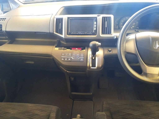 HONDA STEP WAGON 2012