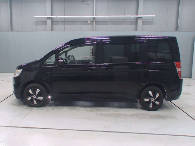 HONDA STEP WAGON 2012