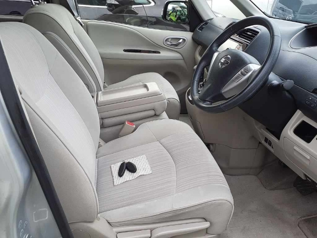 NISSAN SERENA 2012